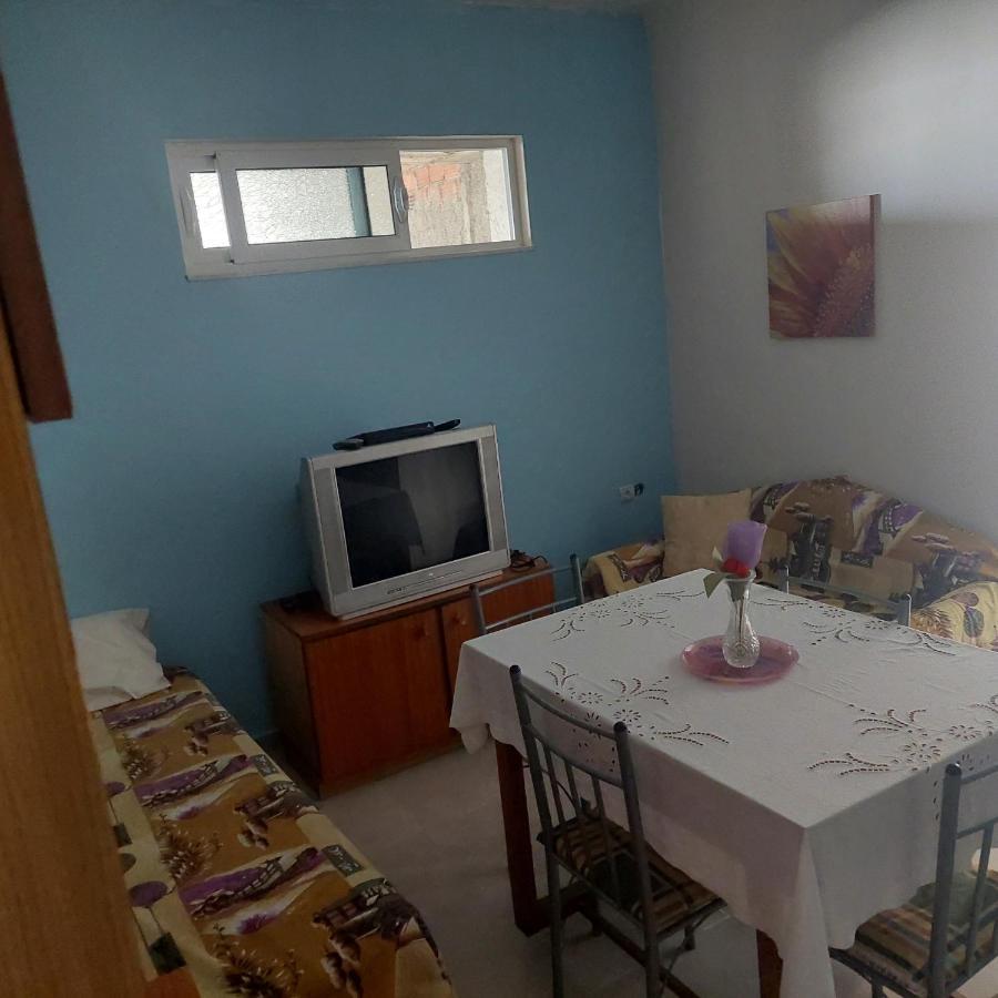 Central Condos Saranda Kültér fotó