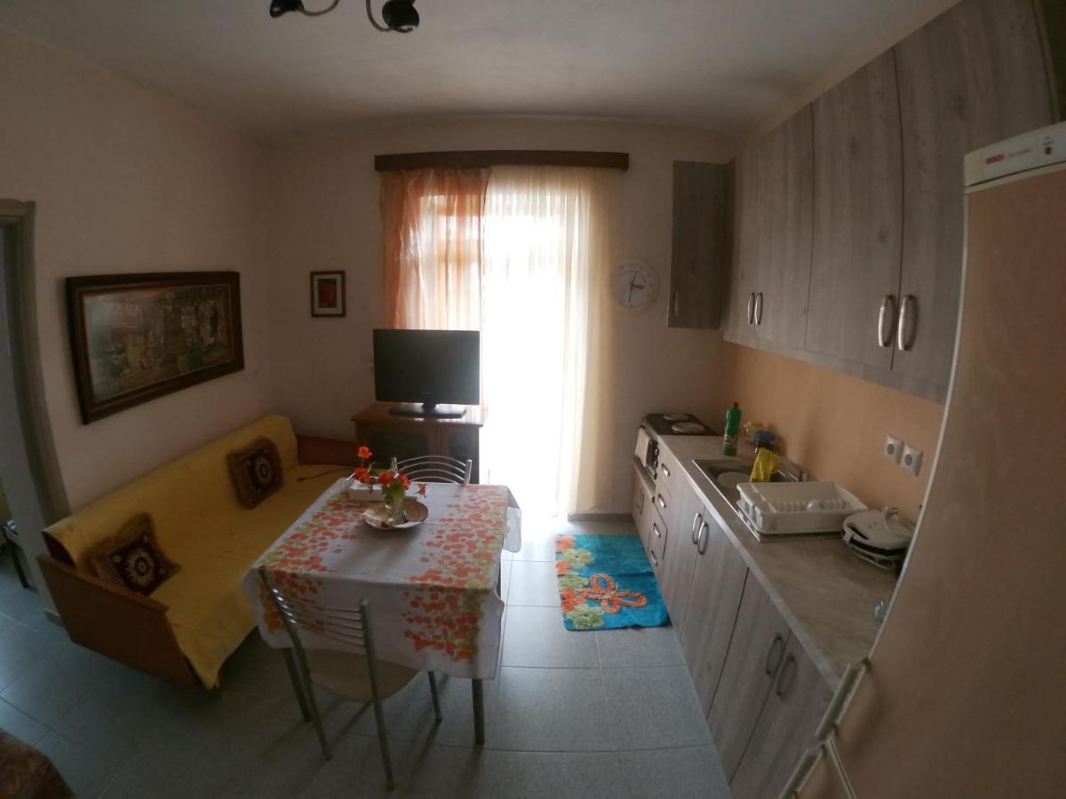 Central Condos Saranda Kültér fotó